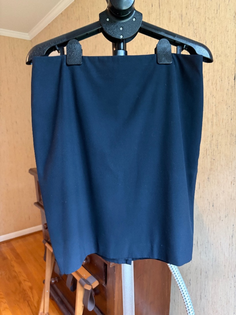 Ann Taylor - Classic Navy Pencil Skirt